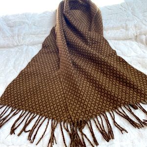 Brown/beige scarf